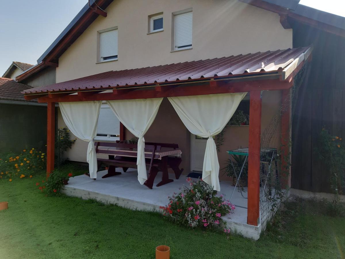 Studio Apartmani "Stimac" Garesnica Εξωτερικό φωτογραφία